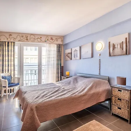 Апартаменты Neva Cinq *